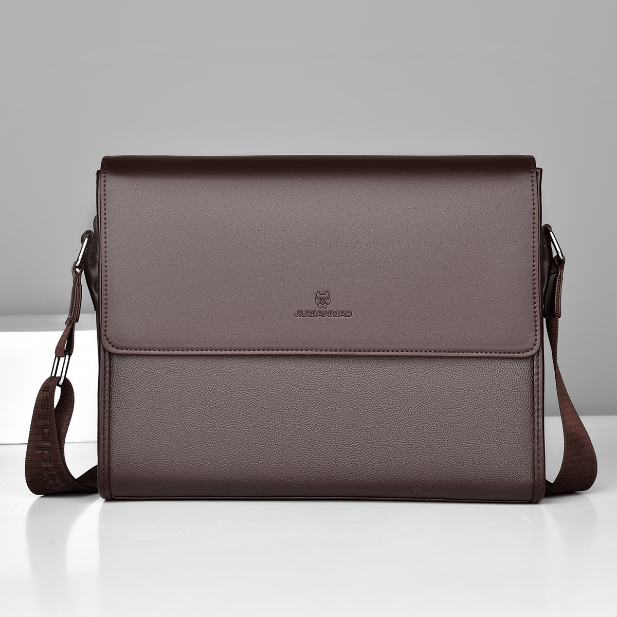Square Side Crossbody Bag Docu - Interior Design Documentation 评论和价格